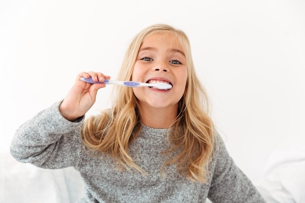 10 Ways To Keep Your Teeth Healthy