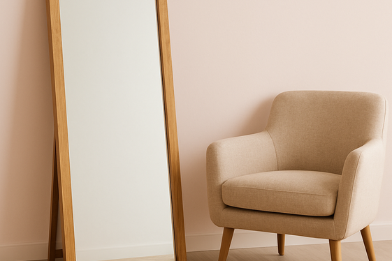 Lean Mirrors for Casual, Effortless Style illustration